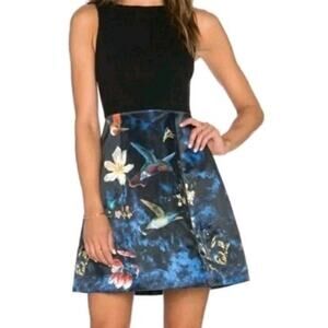 Alice + Olivia Amabel Floral and Bird Box Pleat Dress Sz 2 XS Hummingbird (V4